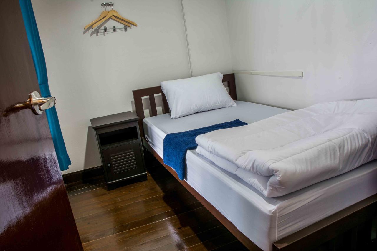 Traveller Hostel Chanthaburi (Adults Only) Ngoại thất bức ảnh